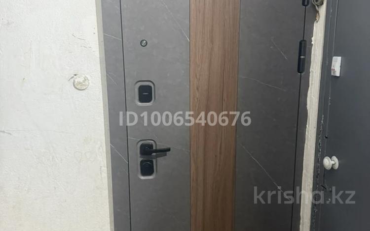 3-комнатная квартира · 63 м² · 4/5 этаж, 11-й микрорайон, 11-й микрорайон 203 за 26 млн ₸ в Шымкенте, Енбекшинский р-н — фото 2