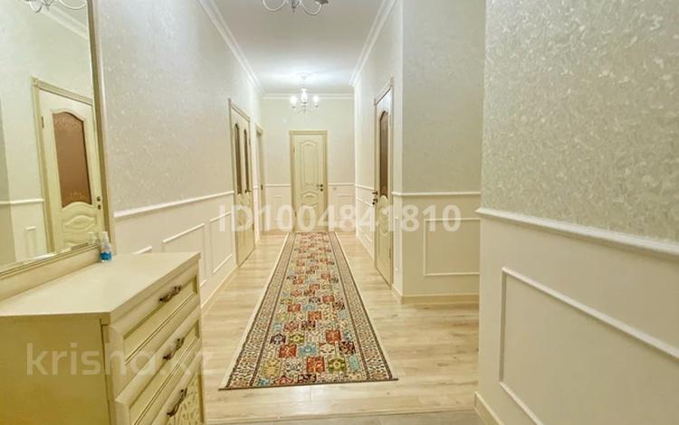 4-бөлмелі пәтер · 112 м² · 9/10 қабат, мкр Нурсая, Таумуш Жумагалиев 15, бағасы: 50 млн ₸ в Атырау — фото 2