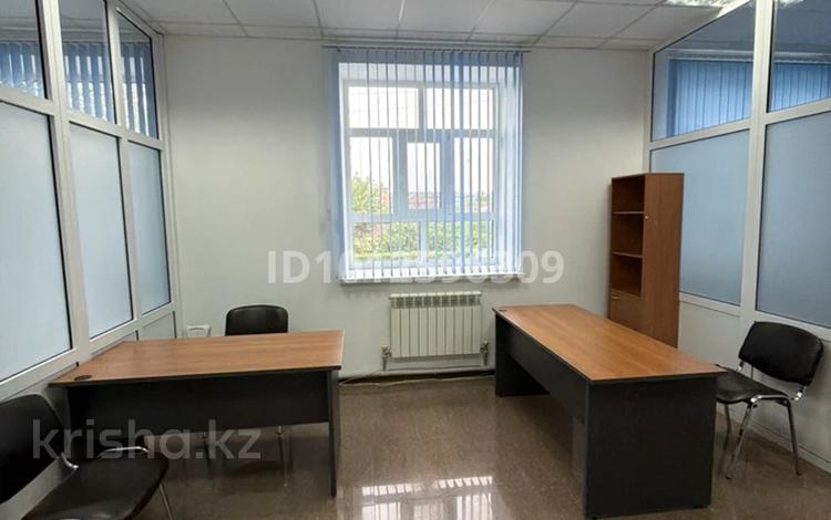 Офисы · 18 м² за 120 000 ₸ в Уральске — фото 3