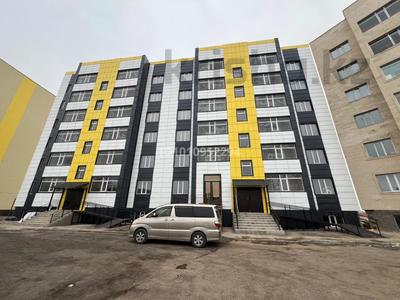 1-комнатная квартира · 41.4 м² · 1/5 этаж, Майкудук, мкр Голубые пруды 3/3 за 13.2 млн 〒 в Караганде, Алихана Бокейханова р-н