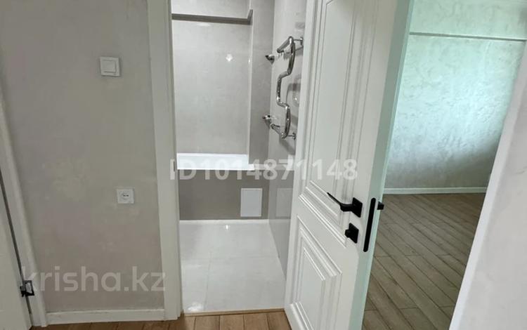 3-комнатная квартира · 68 м² · 5/5 этаж, мкр Жетысу-4 11 — Абая-Момышулы за 380 000 ₸ в Алматы, Ауэзовский р-н — фото 2