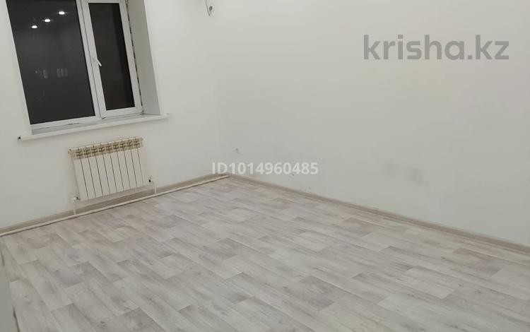 2-бөлмелі пәтер · 60 м² · 6/6 қабат, Строитель ш/а. 36 — Район жигули, бағасы: 150 000 ₸ в Уральске, мкр Строитель — фото 3