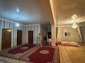 Жеке үй · 6 бөлме · 260 м² · 10 жүзд., Хазар 5 76 — Мектеп, Әлем спорт кешені, бағасы: 18 млн ₸ в Батыре