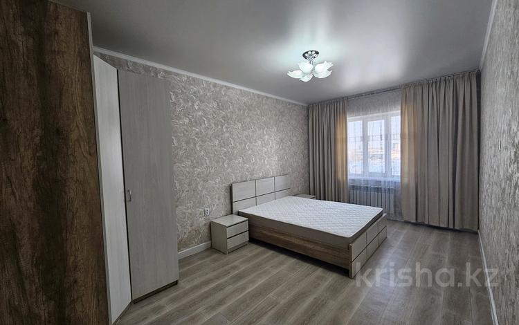 2-комнатная квартира, 65 м², 6/6 этаж помесячно, Айнабулак 2-й микрорайон 40а