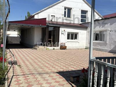 Отдельный дом · 9 комнат · 350 м² · 10 сот., 7микрорайон 43 — Возле магазина Хмельной сбор за 70 млн ₸ в Аксае