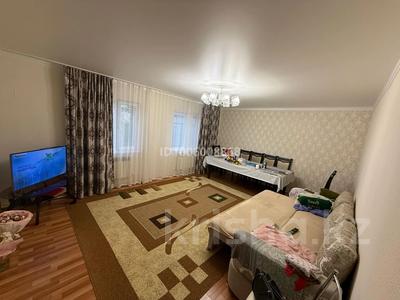 Отдельный дом · 4 комнаты · 90 м² · 5 сот., мкр Жулдыз — Медеу за 21.5 млн 〒 в Уральске