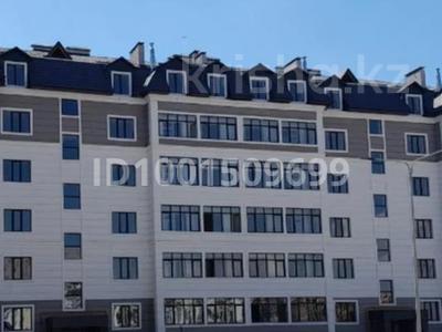 Пәтерлер в Туркестанской обл.: 3-бөлмелі пәтер · 87 м² · 4/6 қабат, 12 3 — Музыкальный школа, бағасы: 45 млн 〒 3-бөлмелі пәтер · 87 м² · 4/6 қабат, 12 3 — Музыкальный школа, бағасы: 45 млн 〒 в Туркестане