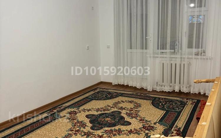 2-комнатная квартира · 58 м² · 3/5 этаж, Айтсурат Шаменов — Мкр Астана 3 за 120 000 ₸ в  — фото 2