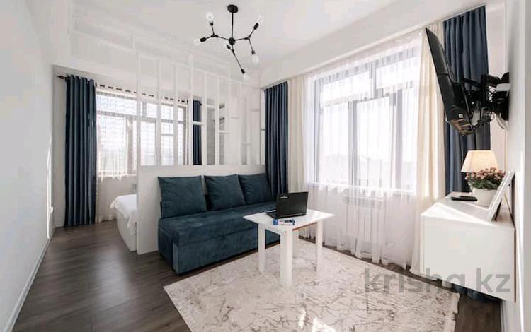 1-бөлмелі пәтер, 40 м², 8/10 қабат тәулік бойы, Е-356, бағасы: 13 000 〒 в Астане, Есильский р-н — фото 2