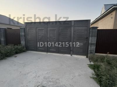 Жеке үй · 4 бөлме · 70 м² · 10 жүзд., Әжібек смайлов 30, бағасы: 11.5 млн ₸ в 