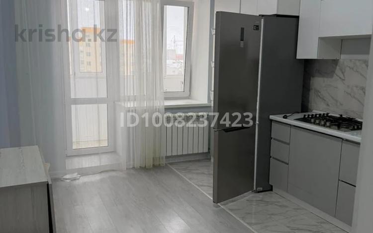 3-комнатная квартира · 85 м² · 9/9 этаж, мкр. Алтын орда 11Д/3 за 230 000 〒 в Актобе — фото 2