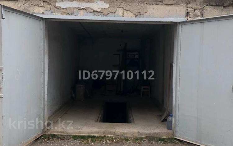 Гараж · 18 м² · Мәделі кожа — Байтурсынова, бағасы: 30 000 ₸ в Шымкенте, Аль-Фарабийский р-н — фото 2