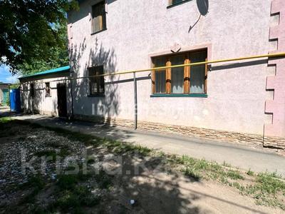 Отдельный дом · 9 комнат · 320 м² · 3 сот., Некрасова 47 за 33.5 млн ₸ в Уральске
