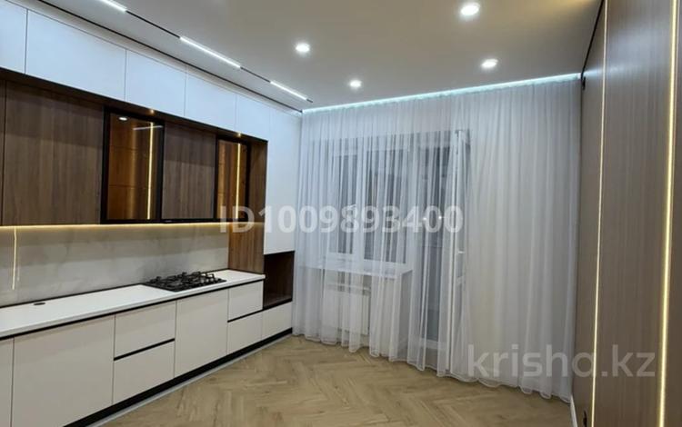 3-комнатная квартира · 110 м² · 1/9 этаж, мкр. Алтын орда, Алия Молдагулова 66б за 57 млн 〒 в Актобе — фото 2