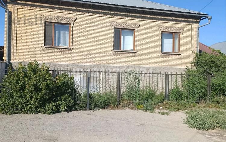 Отдельный дом · 5 комнат · 150 м² · 10 сот., Сарбасов 23 — Астана плаза за 60 млн ₸ в  — фото 2