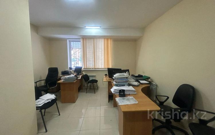 Свободное назначение, офисы • 21 м² за 11.9 млн 〒 в Астане, Есильский р-н — фото 2
