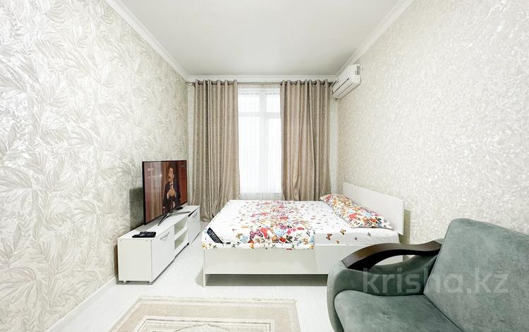 1-комнатная квартира · 45 м² · 8/12 этаж, Тайманова 48 за 15 000 〒 в Атырау — фото 2