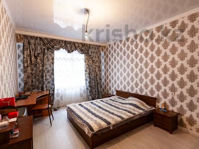 2-комнатная квартира, 65 м², Муратбаева 14 за 35 млн 〒 в Алматы, Алмалинский р-н