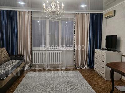 2-комнатная квартира · 54 м² · 5/5 этаж, Каржабайулы 253 за 18.4 млн 〒 в Семее, Красный Кордон