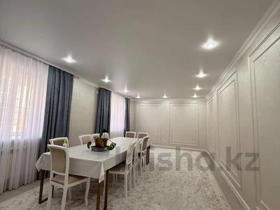 3-комнатная квартира · 103.6 м² · 1/5 этаж, мкр. Алтын орда за 40 млн ₸ в Актобе