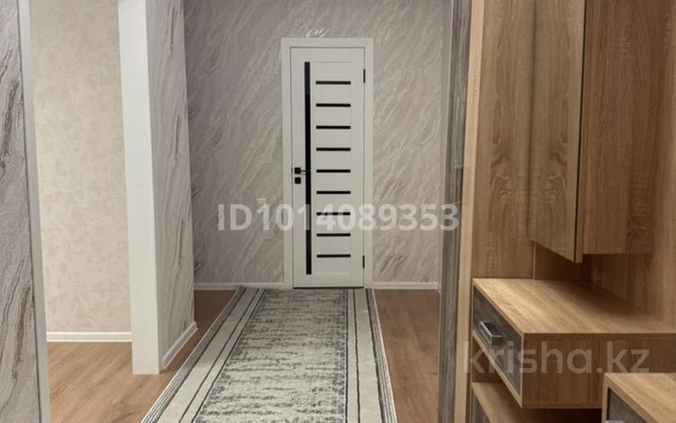 1-бөлмелі пәтер · 44 м² · 1/5 қабат, Балапанова 26, бағасы: 170 000 ₸ в Талдыкоргане, мкр Болашак — фото 2