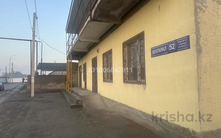 Отдельный дом · 8 комнат · 300 м² · 8.3 сот., мкр Таскен, Кеңтарал 147/1 — 103 школа за 25 млн ₸ в Шымкенте, Каратауский р-н — фото 3