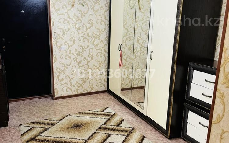 2-бөлмелі пәтер · 70.5 м², 31А ш/а. 23 — Үйдің алдында Дана магазин бар, бағасы: 150 000 ₸ в Актау, 31А мкр — фото 24