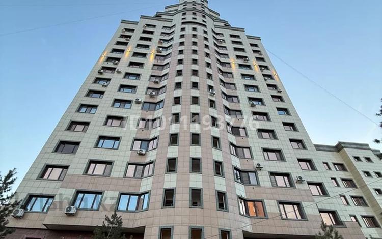 7-комнатная квартира · 250 м² · 4/6 этаж, Республики 3/2 за 2 млн ₸ в Астане, Сарыарка р-н — фото 2