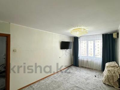 2-бөлмелі пәтер · 56 м² · 4/5 қабат, мкр 8, братьев жубановых 295, бағасы: 16.5 млн ₸ в Актобе