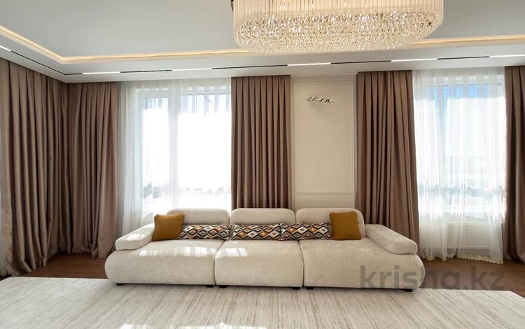 3-бөлмелі пәтер · 120 м², ул. Ханов Керея и Жанибека 50/1, бағасы: 750 000 ₸ в Астане, Есильский р-н — фото 2