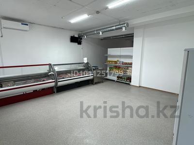 Дүкендер мен бутиктер · 71.6 м², бағасы: 18.5 млн ₸ в Атырау, мкр Центральный