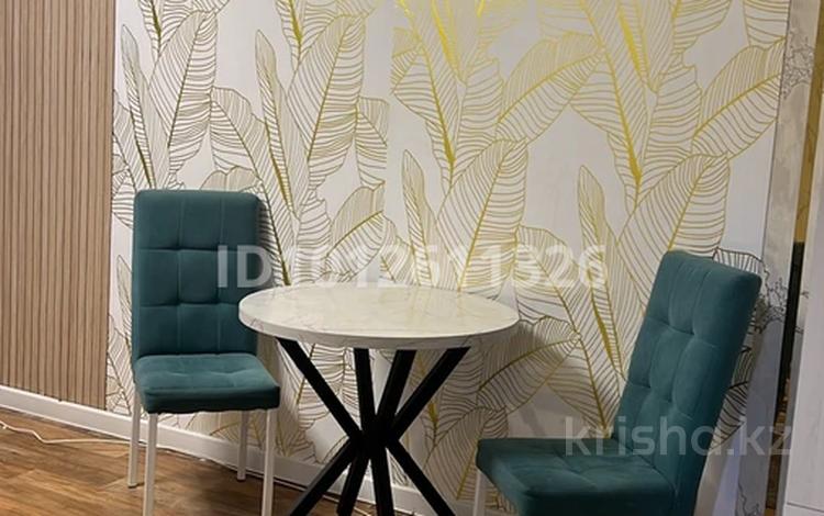 2-комнатная квартира · 60 м² · 2/5 этаж, Айбергенова 1а за 10 000 ₸ в Шымкенте, Аль-Фарабийский р-н — фото 3