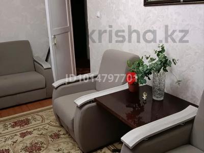 3-бөлмелі пәтер · 62 м² · 1/5 қабат, Есенберлина 5 — За аким, бағасы: 16 млн ₸ в Жезказгане