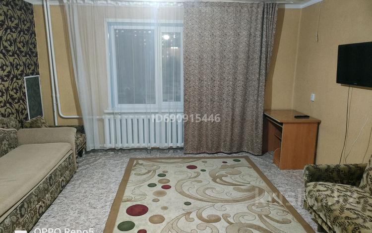 1-комнатная квартира, 42.5 м², 2/9 этаж помесячно, Бозатаева 40.В — Узбекская