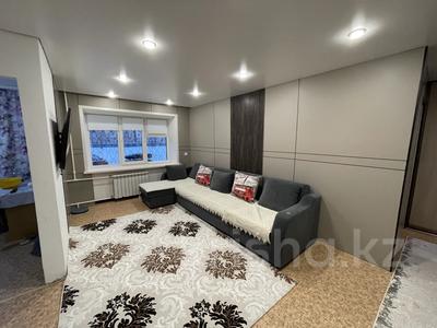 3-комнатная квартира · 56 м² · 1/5 этаж, Назарбаева 35 за 18.7 млн 〒 в Усть-Каменогорске