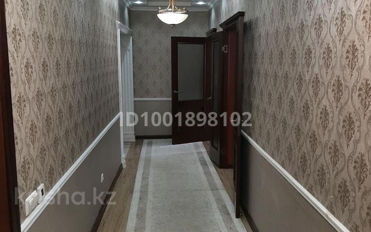 4-бөлмелі пәтер · 113 м² · 3/6 қабат, 31Б мкр 19, бағасы: 35 млн ₸ в Актау — фото 2