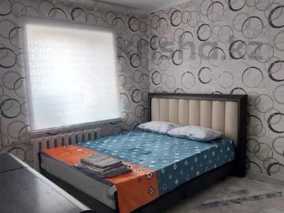 4-комнатная квартира · 90 м² · 1/5 этаж, Толе би 141А за 25 000 ₸ в 