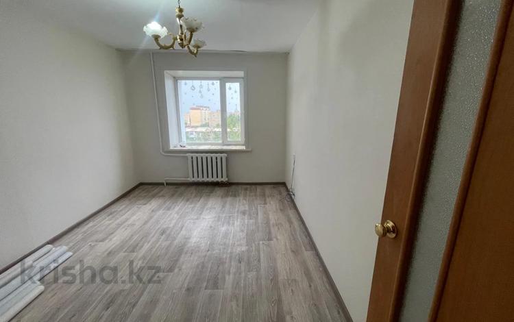 2-комнатная квартира · 48.2 м² · 8/9 этаж, ул. Карбышева за 15.5 млн ₸ в Караганде, Казыбек би р-н — фото 2