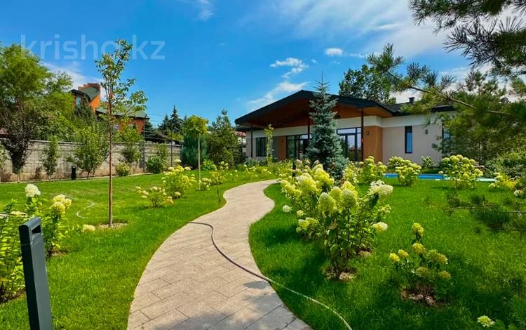 Отдельный дом · 4 комнаты · 150 м² · 18 сот., мкр Горный Гигант — Аль-Фараби за 450 млн ₸ в Алматы, Медеуский р-н — фото 17
