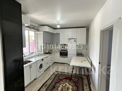 Отдельный дом · 3 комнаты · 90 м² · 5 сот., мкр Томирис, Карасакал Еримбетов 48/2 — Напротив Мечети Аль-Латиф за ~ 30 млн ₸ в Алматы, Алатауский р-н