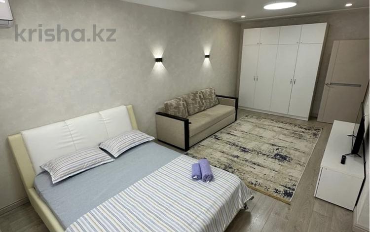 1-комнатная квартира · 40 м² · 3/5 этаж, Джансугурова — ЛЮКС за 5 000 〒 в Талдыкоргане — фото 2