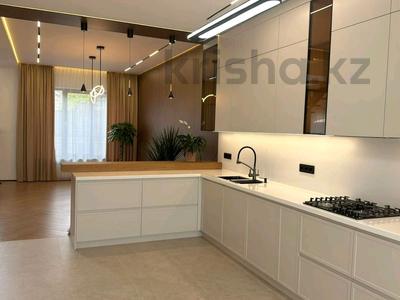 Жеке үй · 5 бөлме · 250 м² · 8 сот., мкр Ерменсай, Мкр. Ерменсай, бағасы: 250 млн ₸ в Алматы, Бостандыкский р-н