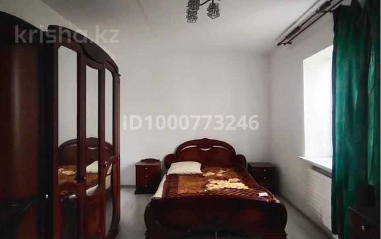 Часть дома · 3 комнаты · 70 м² · 9 сот., Артыкбаева 26 за 15 млн 〒 в Мерке — фото 2