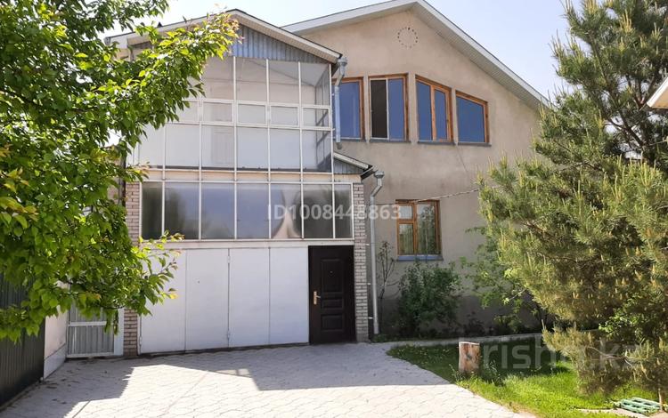 Отдельный дом · 8 комнат · 350 м² · 6 сот., Кондратьева 108 за 41 млн 〒 в Таразе — фото 2