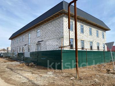 Свободное назначение, офисы, магазины и бутики, склады, бани, гостиницы и зоны отдыха · 1600 м² за 95 млн 〒 в Астане, Нура р-н