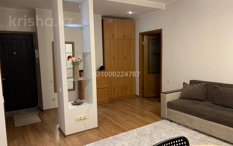 2-бөлмелі пәтер · 45 м² · 2/8 қабат, мкр Самал-1 4 — Ленина возле кафе тюбетейки., бағасы: 350 000 ₸ в Алматы, Медеуский р-н — фото 2