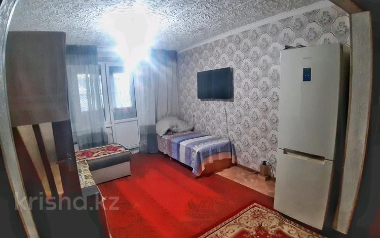 1-комнатная квартира, 30 м², 1/5 этаж, Самал 1 за 7 млн 〒 в Талдыкоргане — фото 2