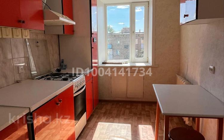 2-бөлмелі пәтер · 51 м² · 5/5 қабат, мкр Михайловка , Доватора 3/2, бағасы: 16 млн ₸ в Караганде, Казыбек би р-н — фото 2