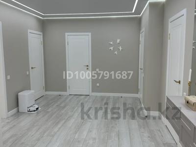 3-бөлмелі пәтер · 121.6 м² · 9/9 қабат, Абая 244, бағасы: 55 млн ₸ в Уральске
