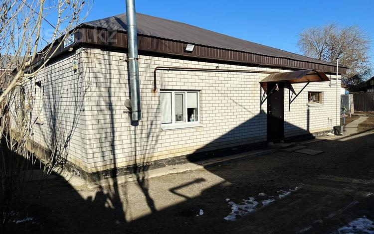 Жеке үй · 5 бөлме · 160 м² · 8 жүзд., Турксиба 57 — Солнечный, бағасы: 25 млн ₸ в Актобе, мкр Гормолзавод — фото 2